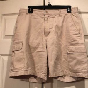 Zenith size 32 Khaki Cargo Shorts with Velcro Pockets